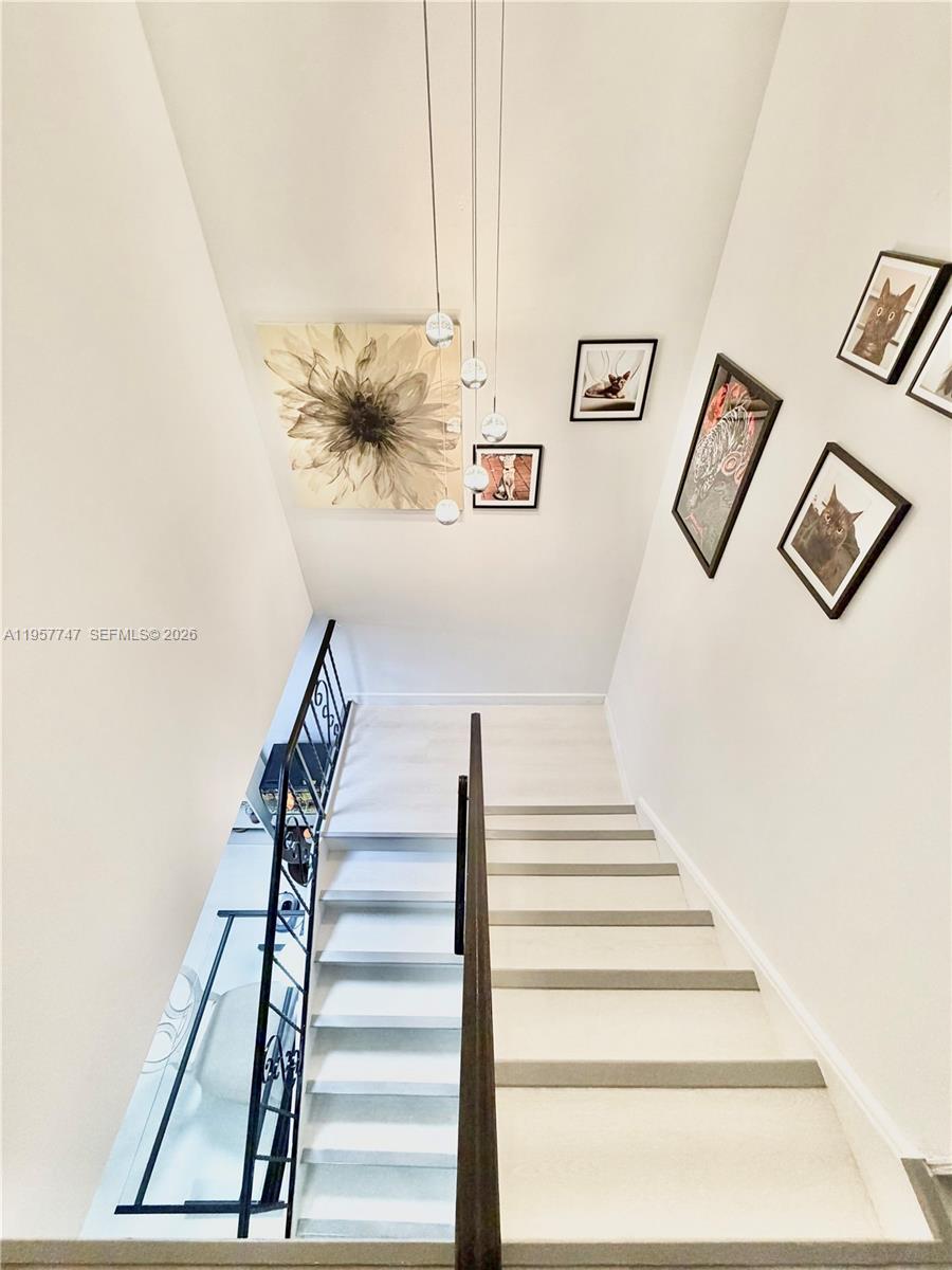 VENETIAN PARK V CONDO - Residential