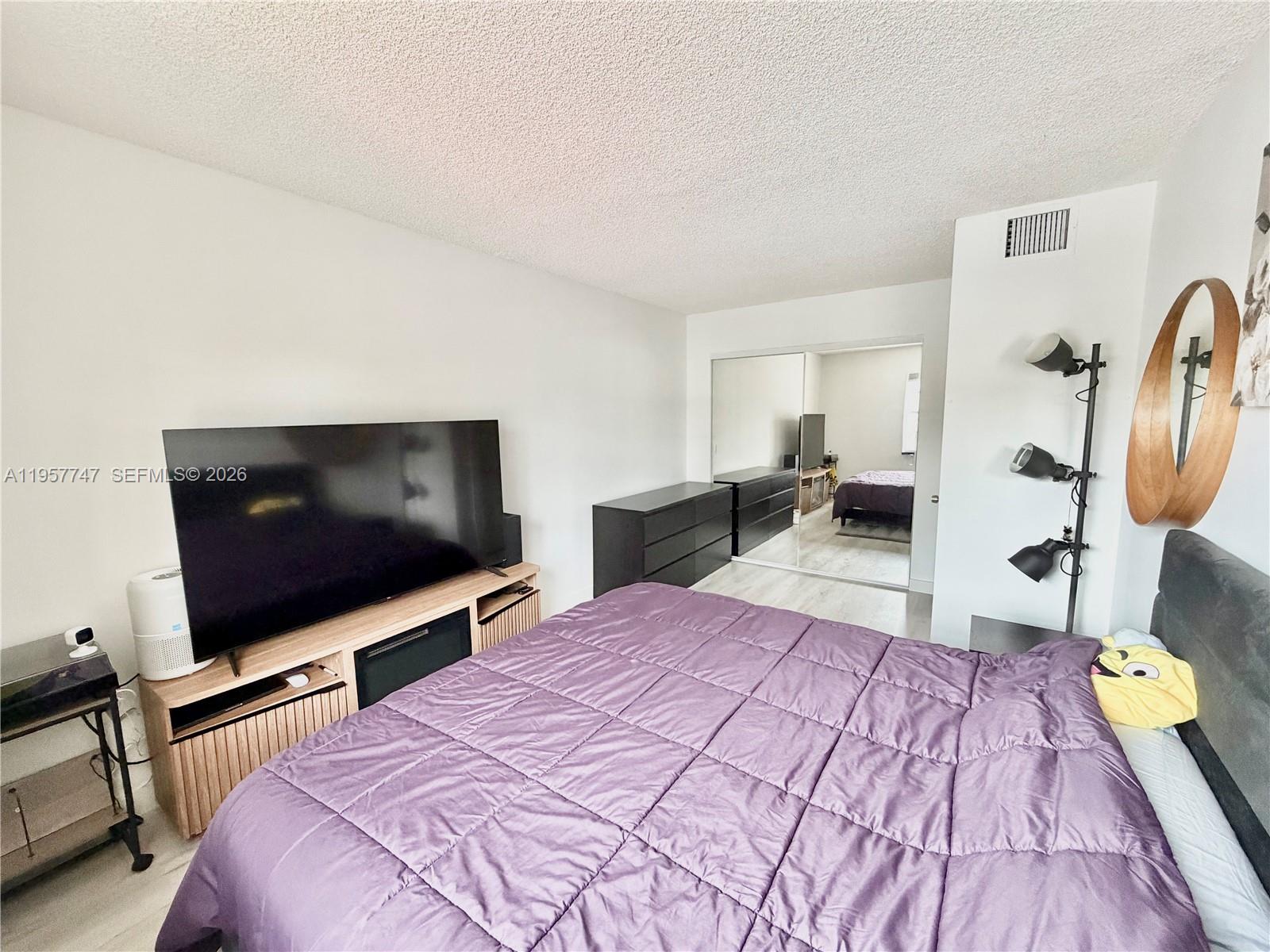 VENETIAN PARK V CONDO - Residential