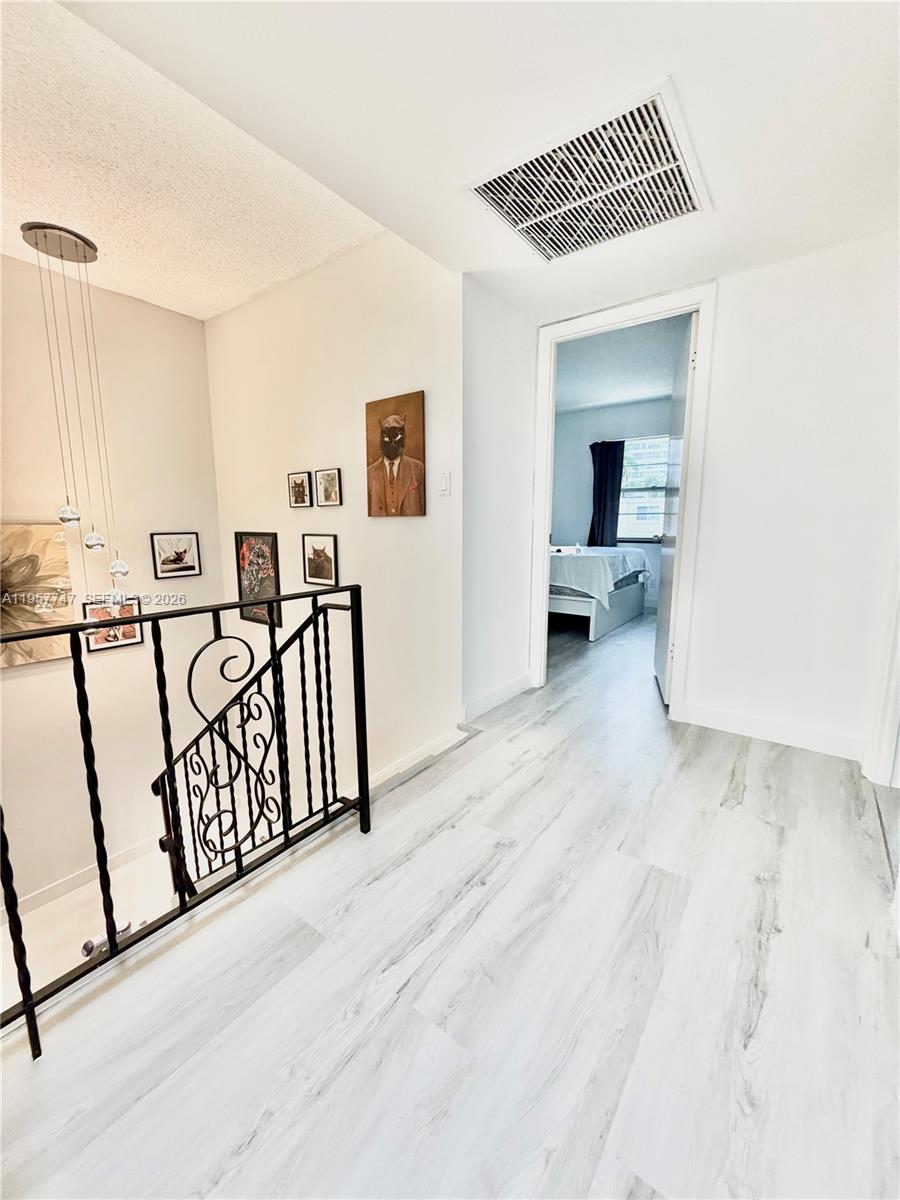 VENETIAN PARK V CONDO - Residential