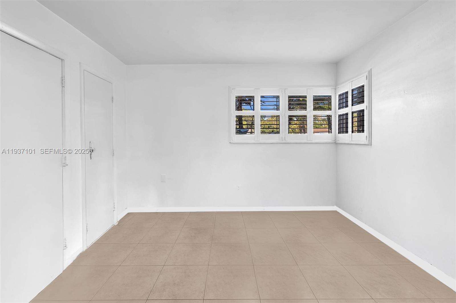 SEACREST ESTATES - Residential Income