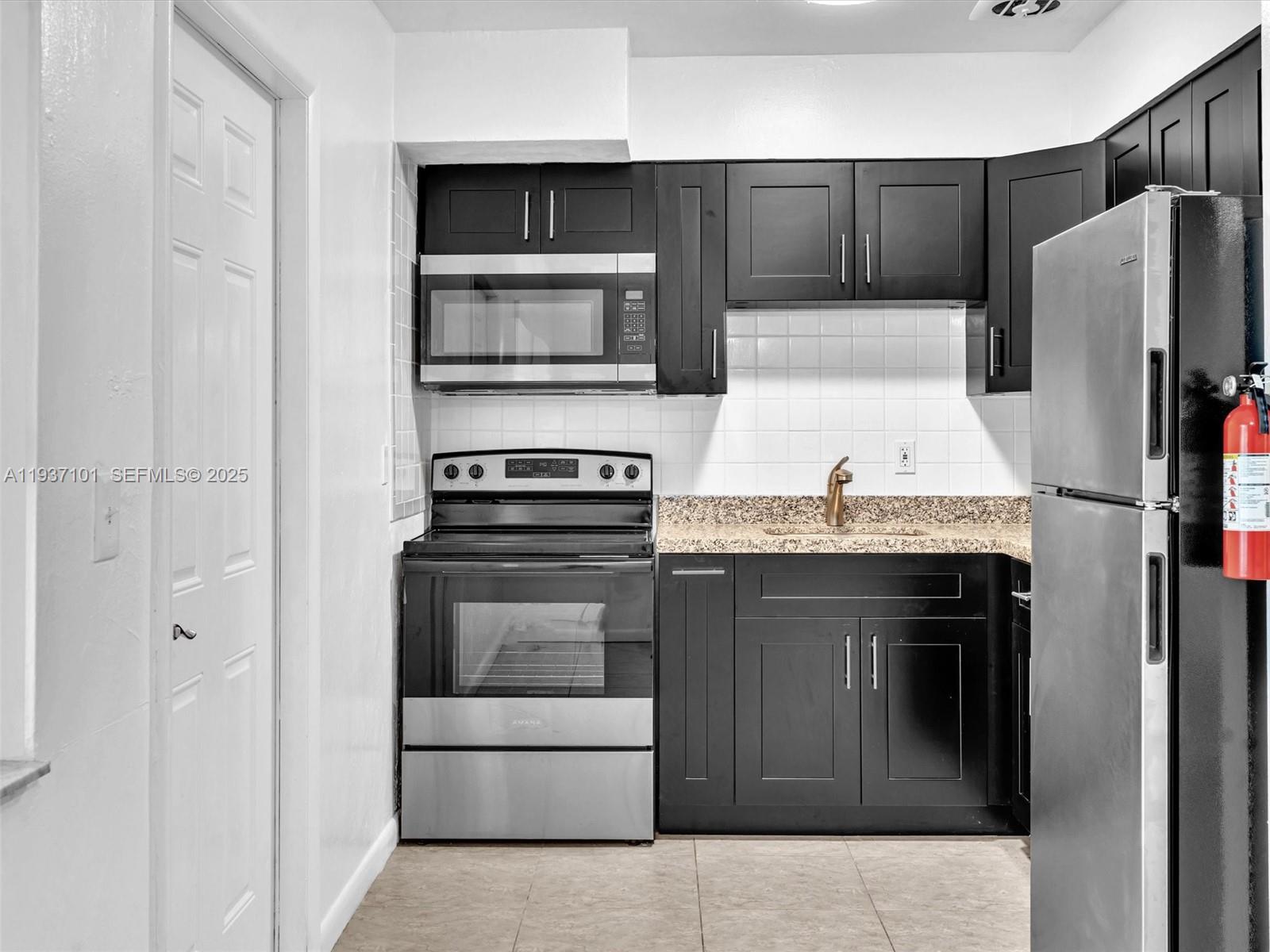 SEACREST ESTATES - Residential Income