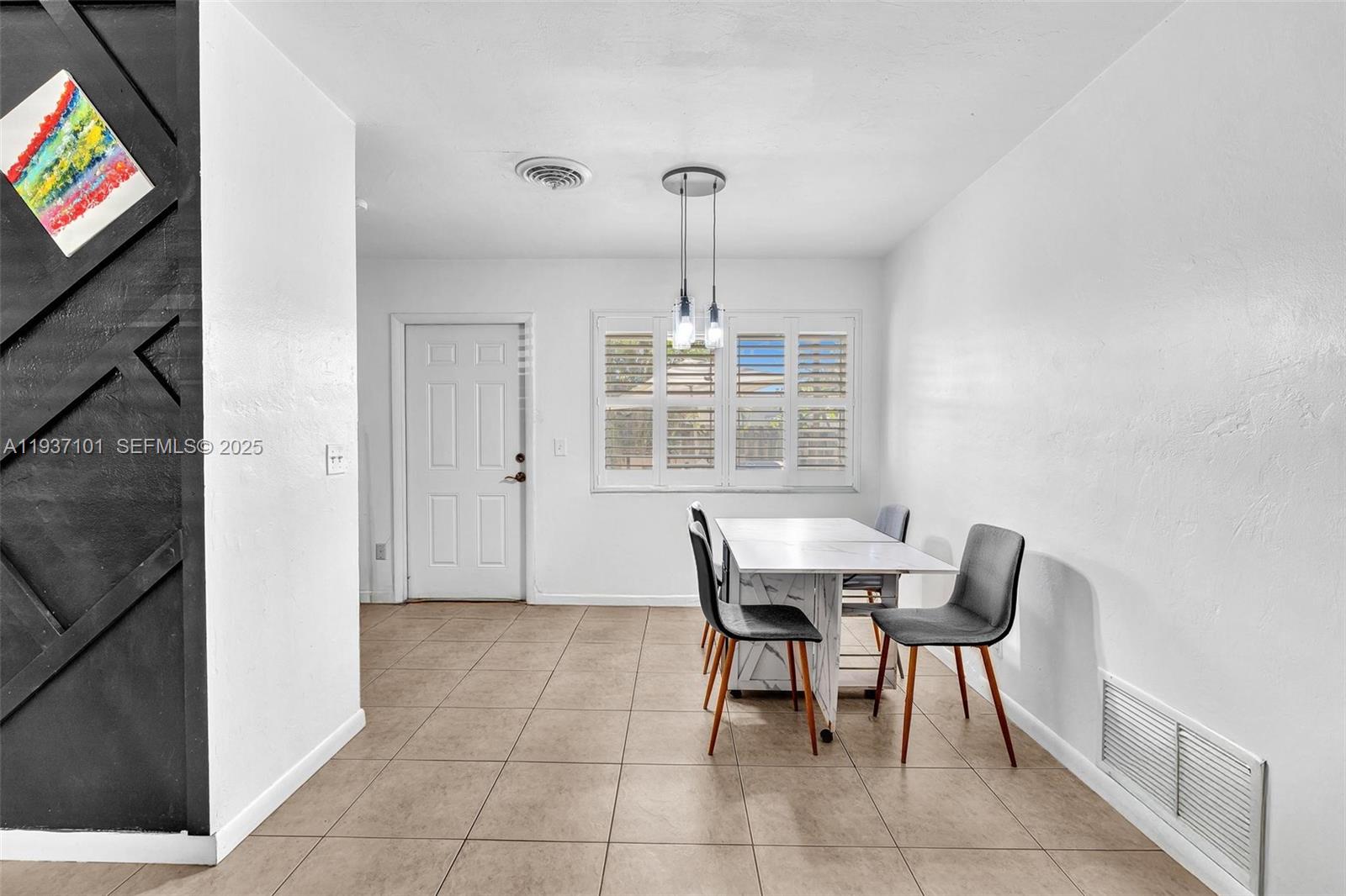 SEACREST ESTATES - Residential Income