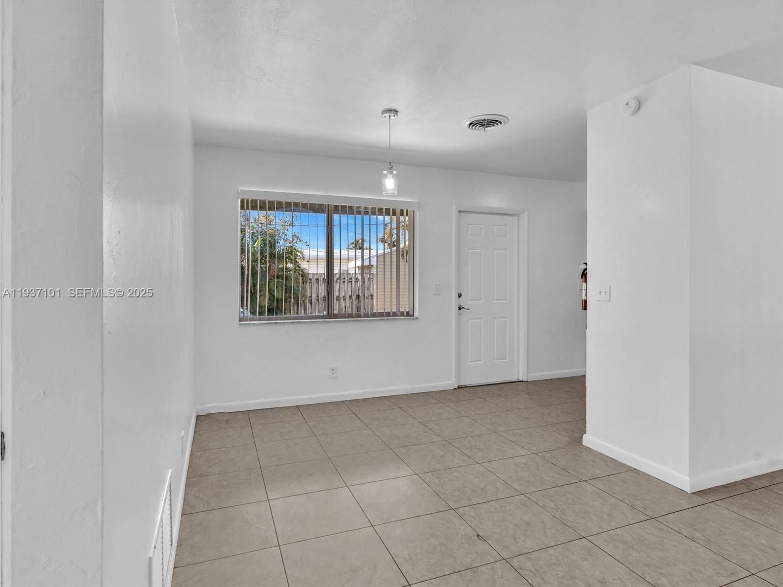 SEACREST ESTATES - Residential Income