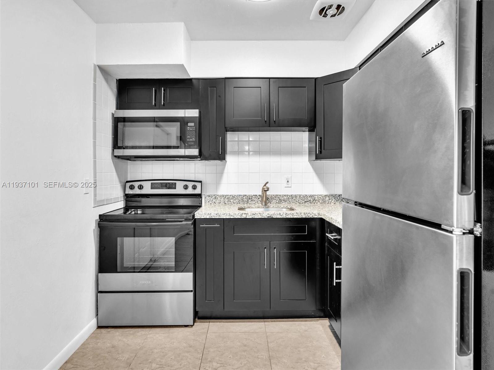 SEACREST ESTATES - Residential Income