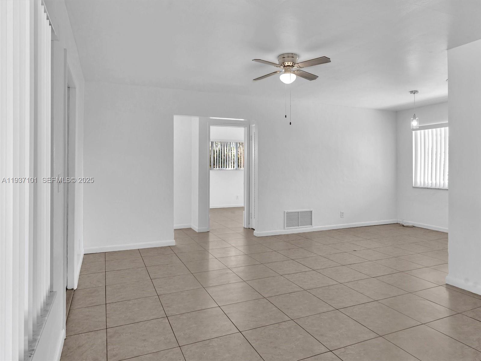 SEACREST ESTATES - Residential Income