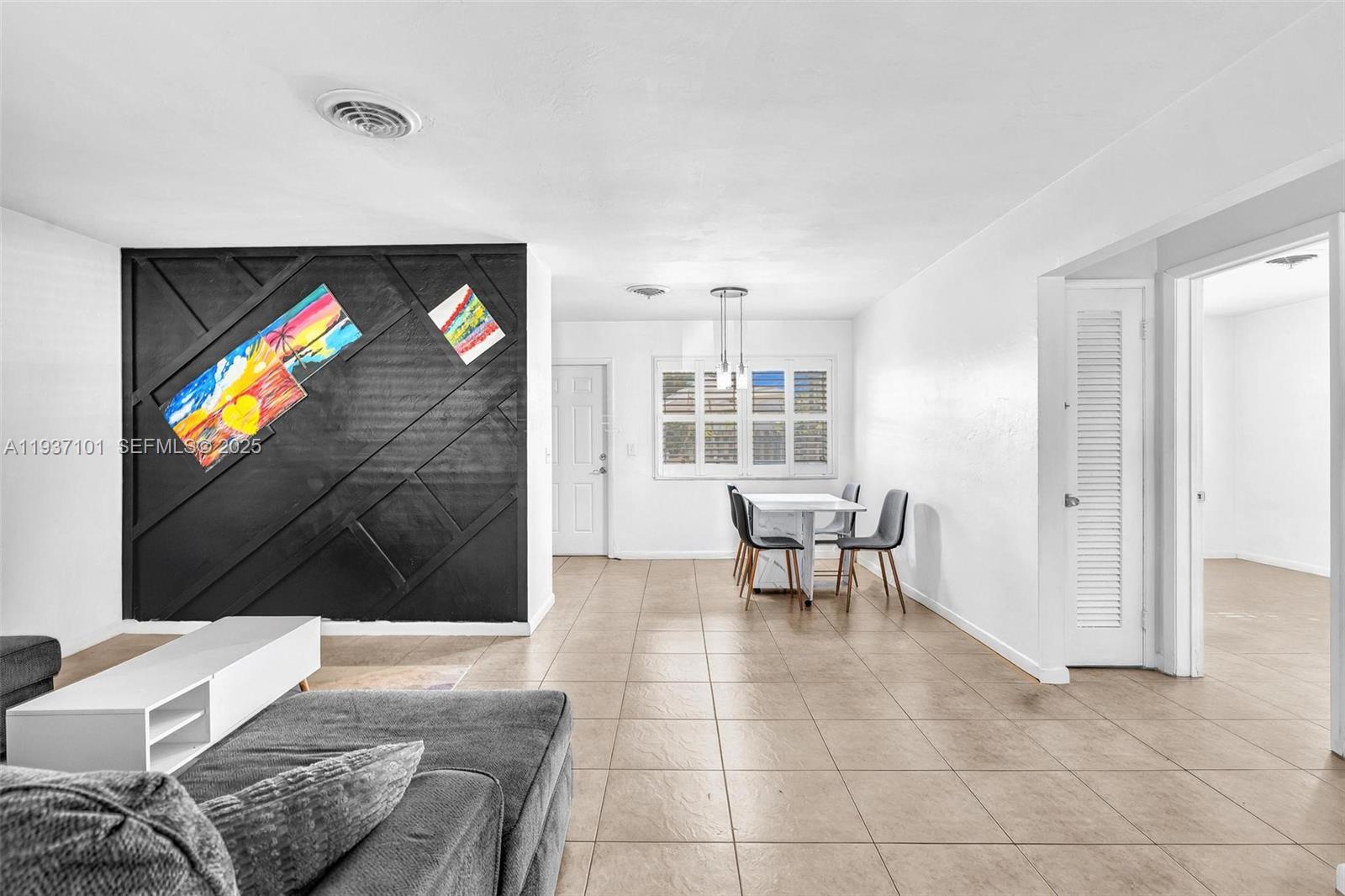 SEACREST ESTATES - Residential Income