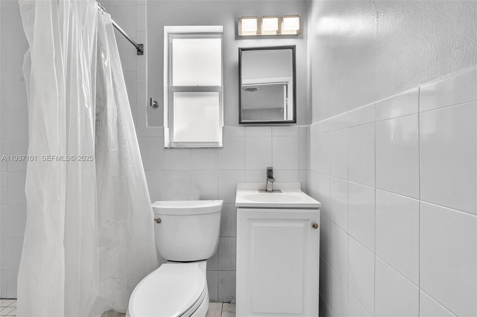 SEACREST ESTATES - Residential Income