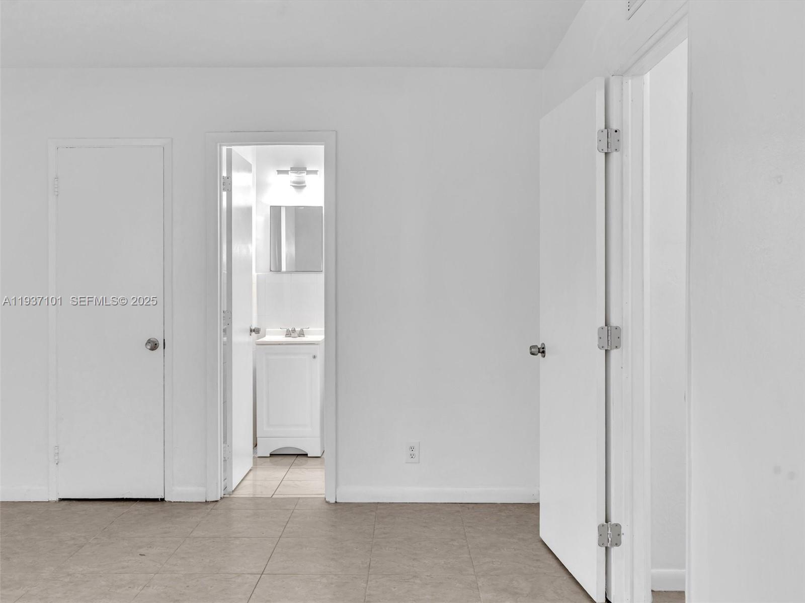 SEACREST ESTATES - Residential Income