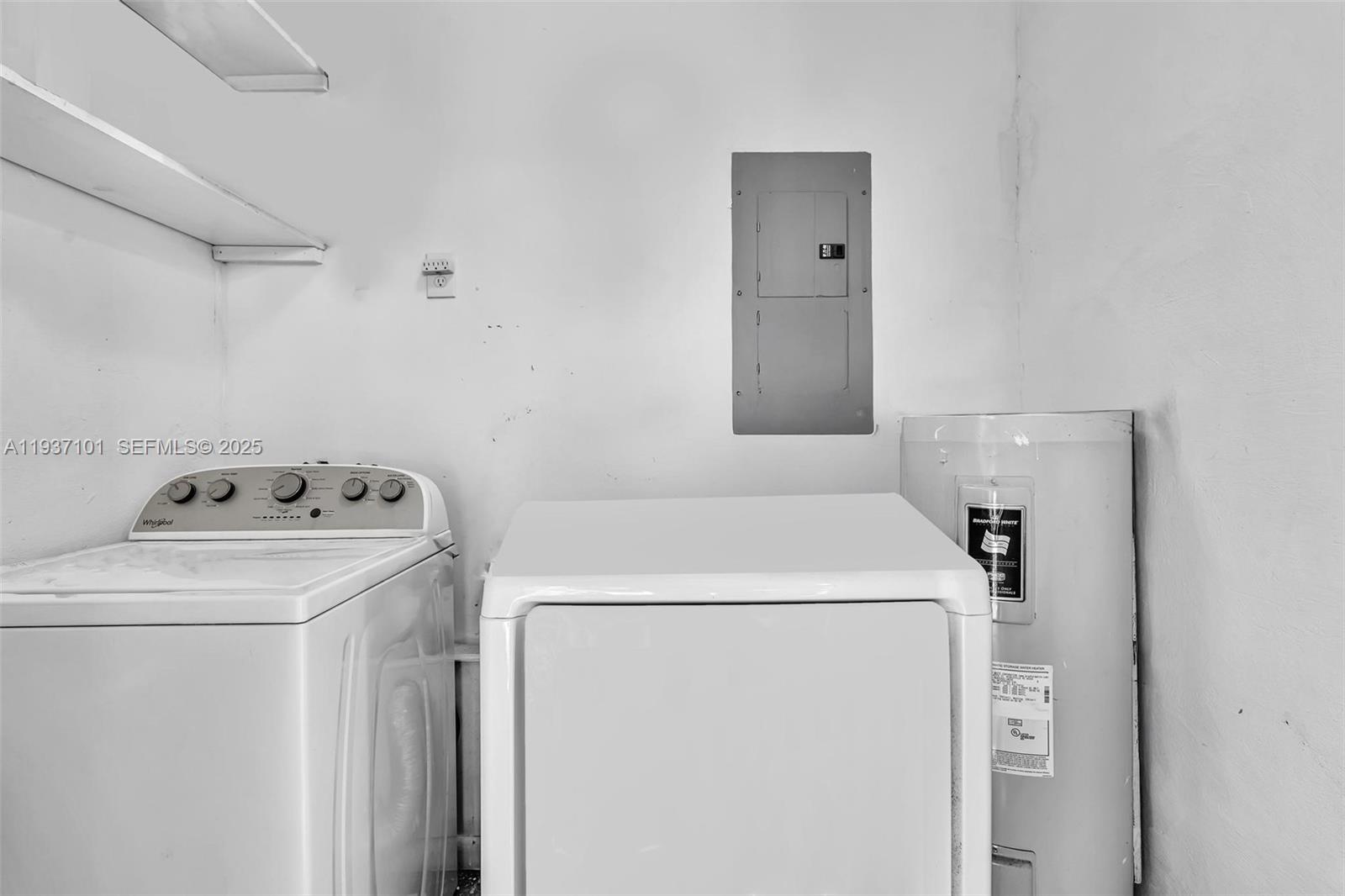 SEACREST ESTATES - Residential Income