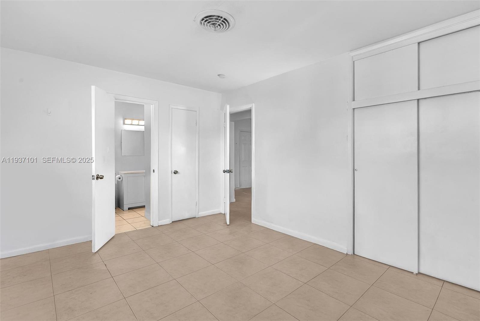 SEACREST ESTATES - Residential Income