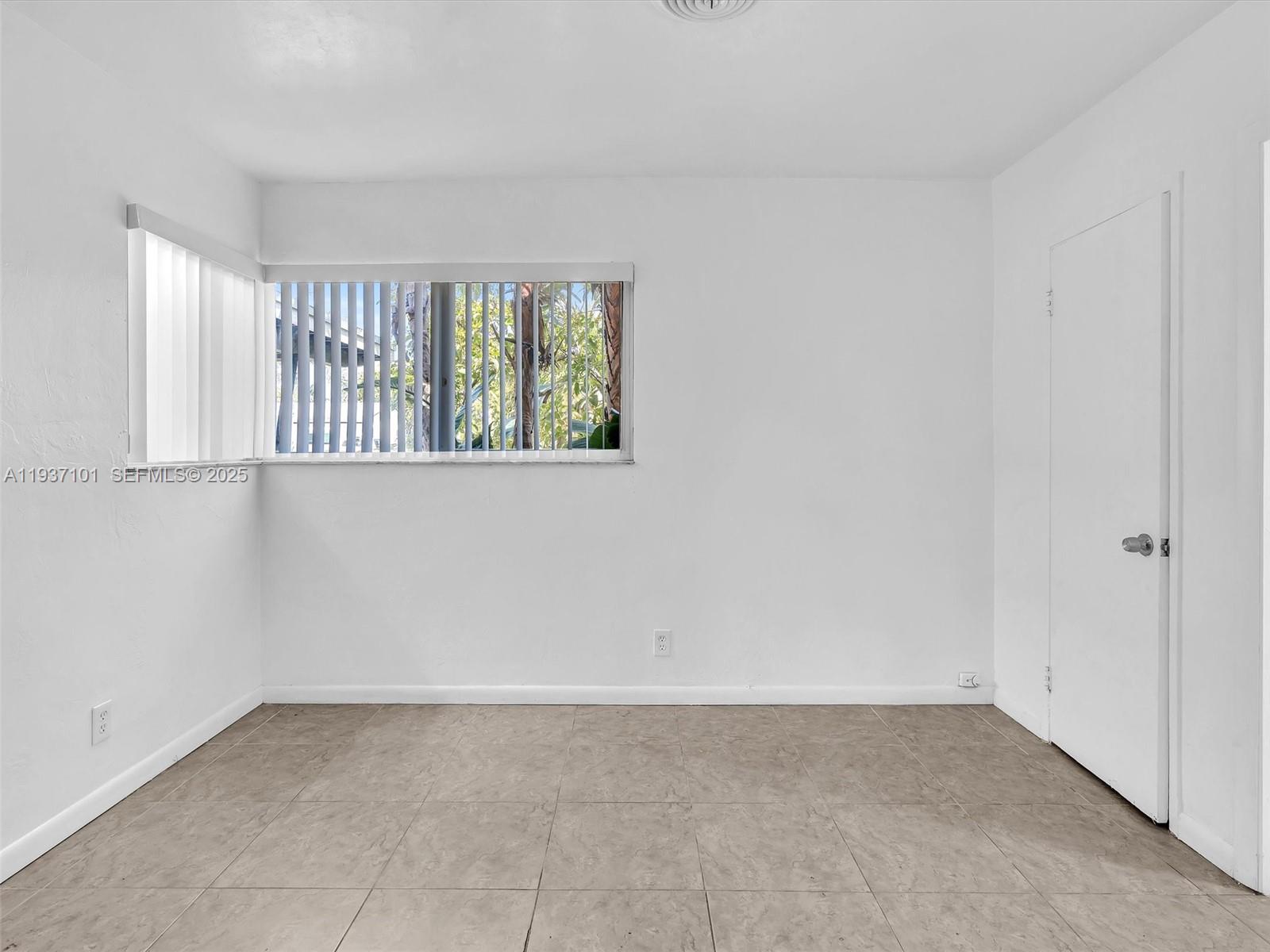 SEACREST ESTATES - Residential Income