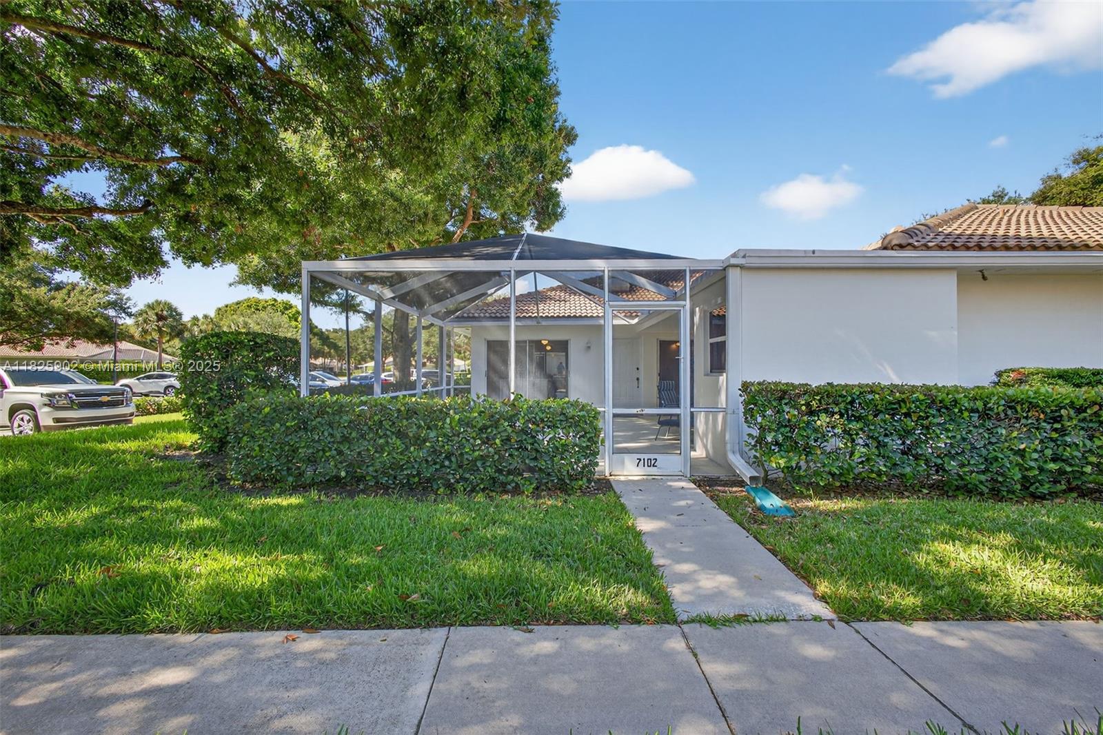 OAKS-SUNTERRACE 3 - Residential Lease