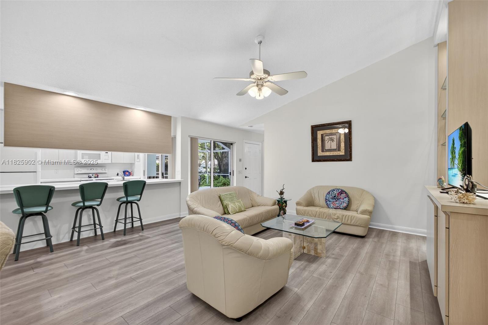 OAKS-SUNTERRACE 3 - Residential Lease