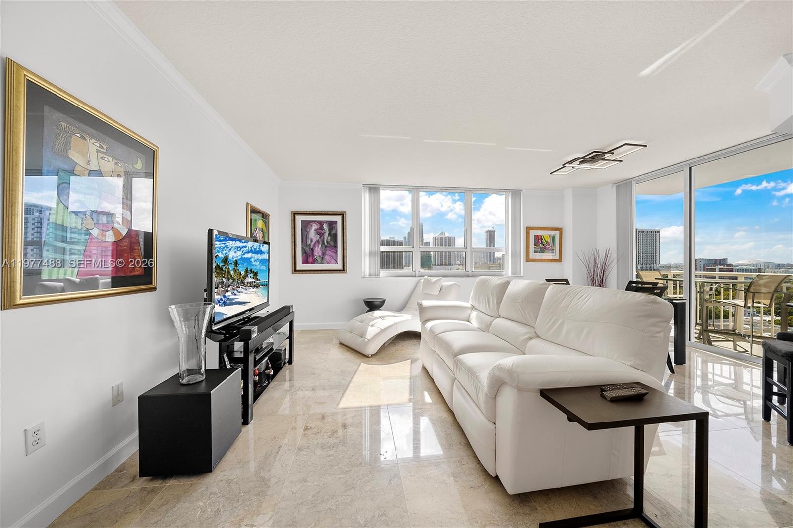 2000 N Bayshore Dr 1502