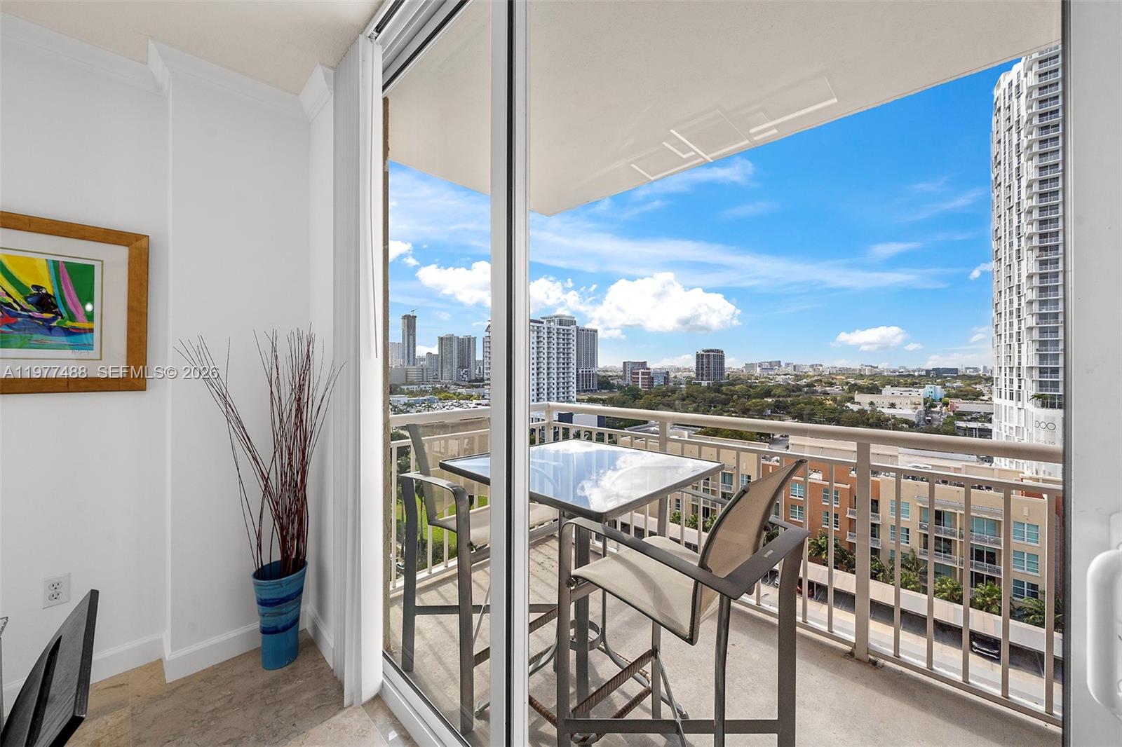 2000 N Bayshore Dr 1502