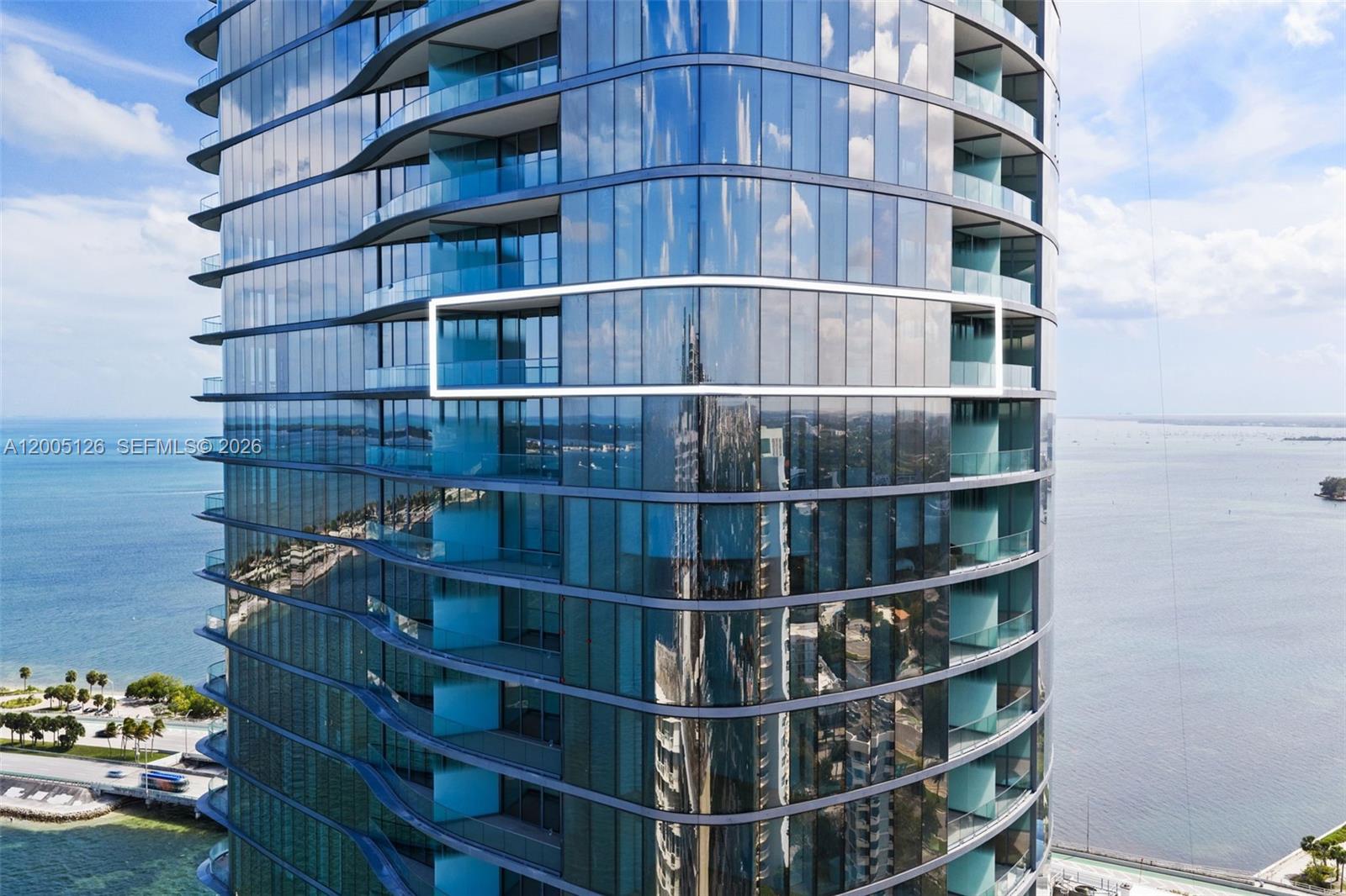 UNA RESIDENCES - Residential