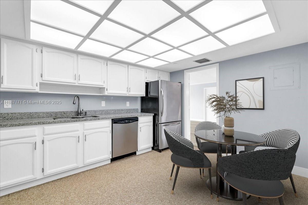 TOWER PORTSMOUTH AT PORT - Residential Lease