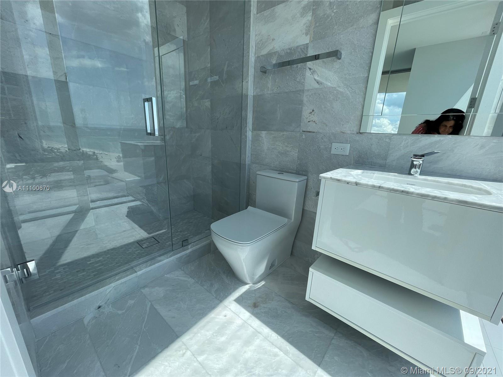 SUNNY ISLES BEACH - Residential