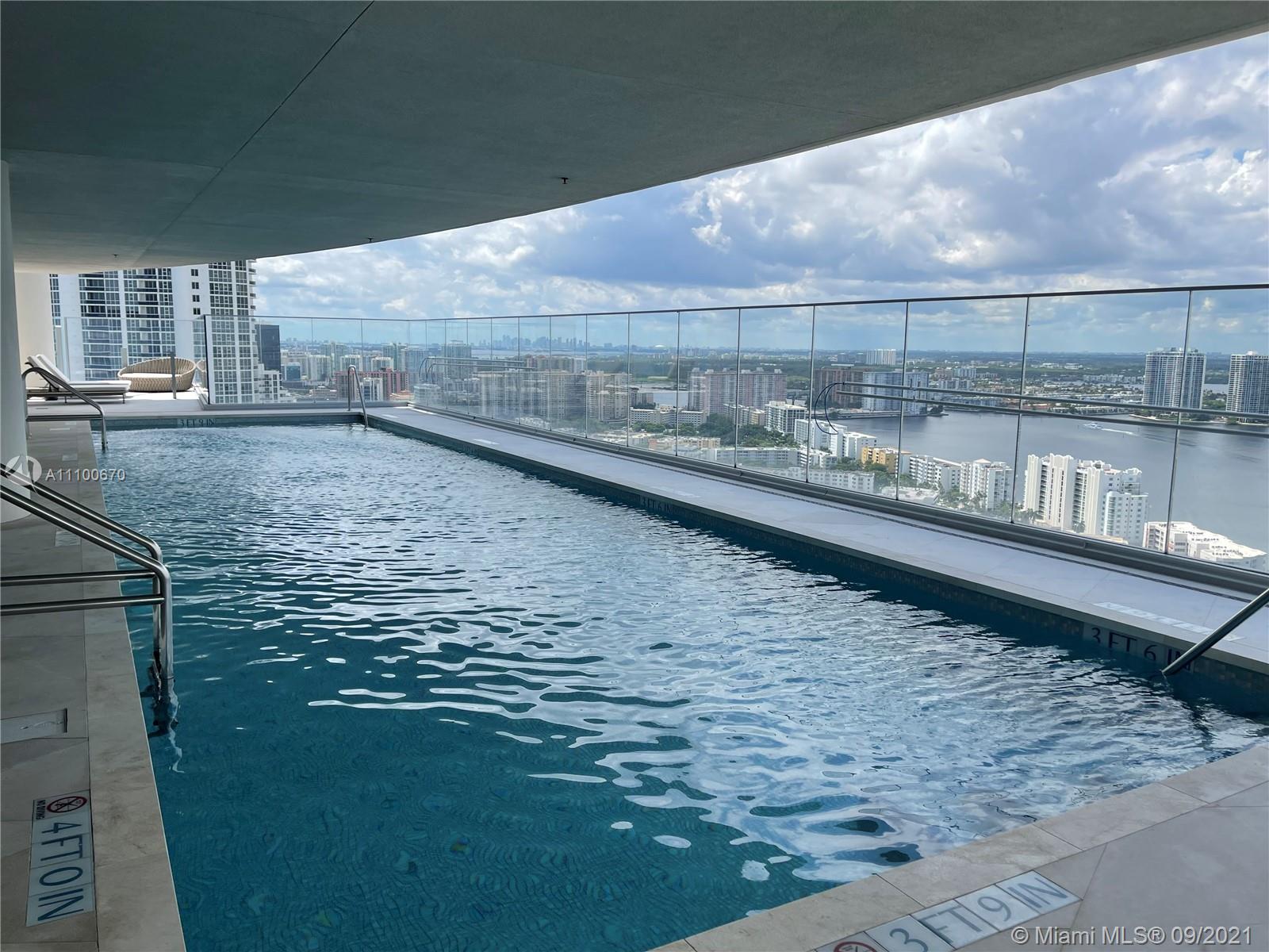 SUNNY ISLES BEACH - Residential