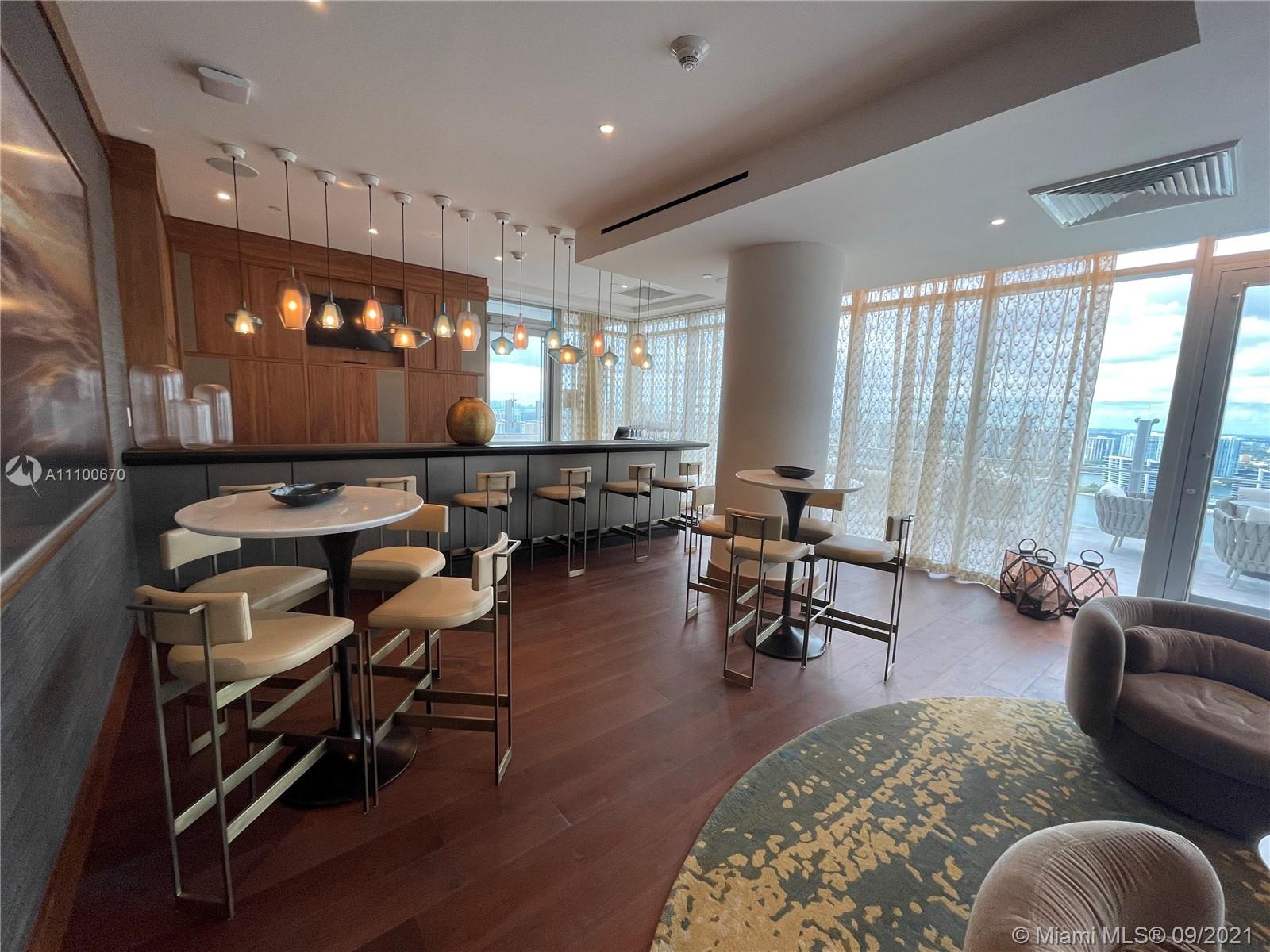 SUNNY ISLES BEACH - Residential