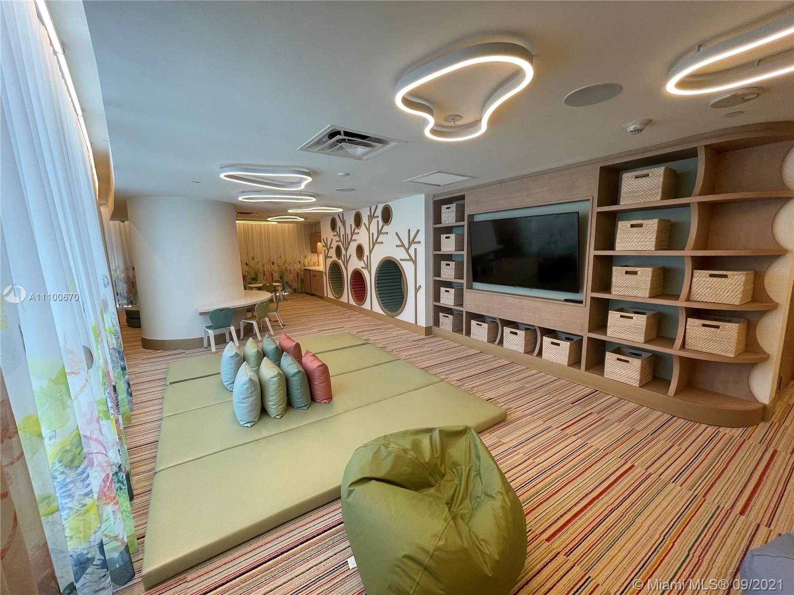 SUNNY ISLES BEACH - Residential