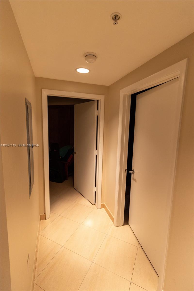 DOWNTOWN DADELAND CONDO N - Residential