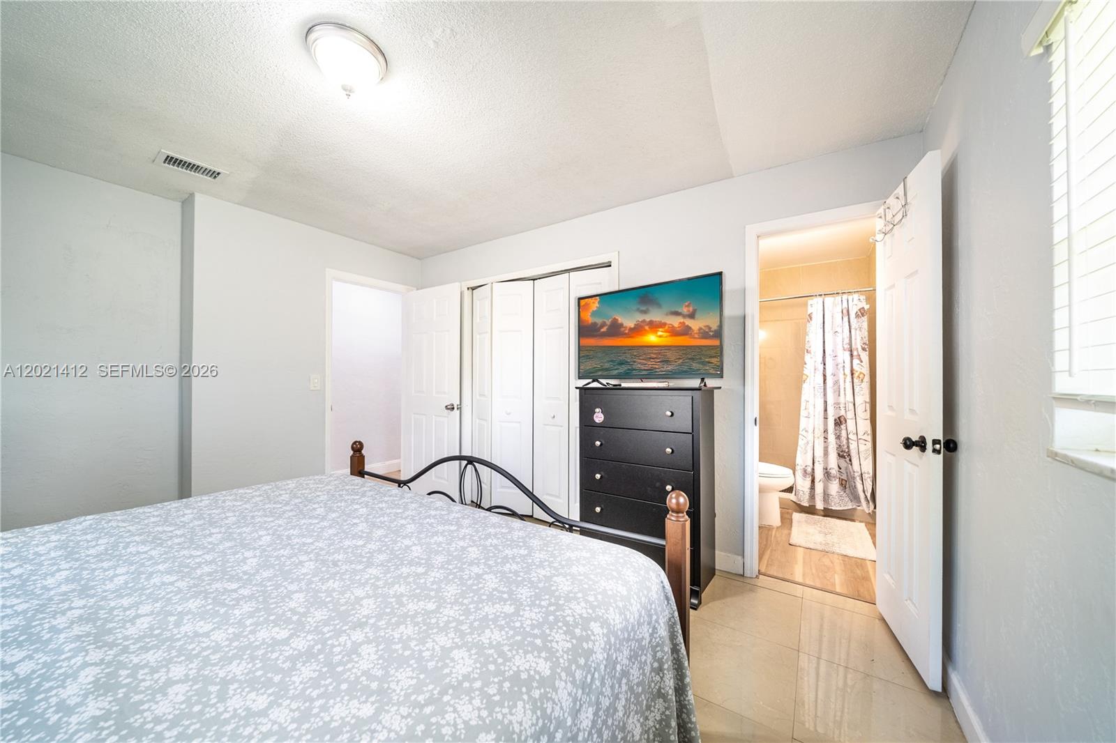 LAUDERDALE LAKES WEST GAT - Residential