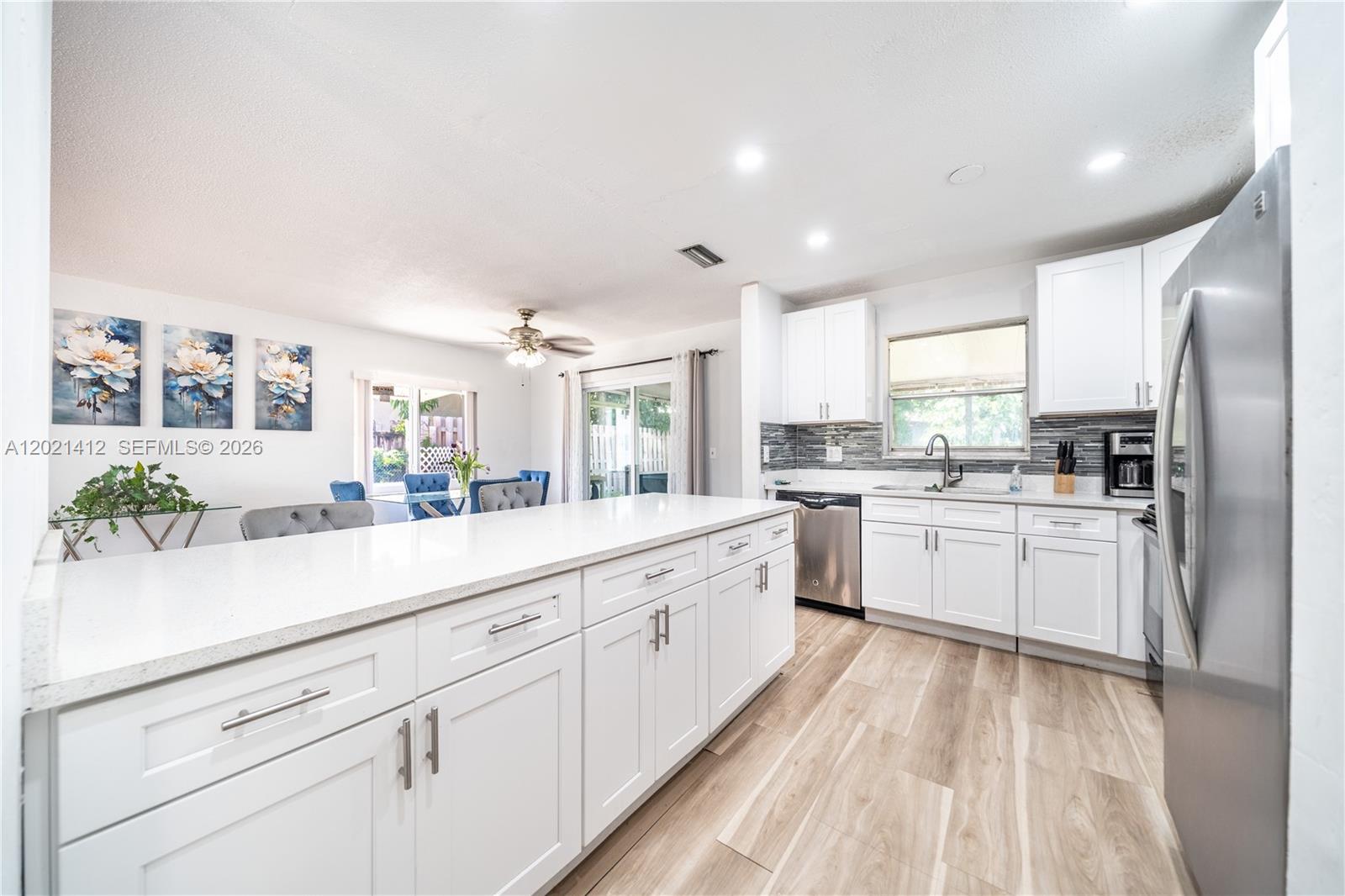 LAUDERDALE LAKES WEST GAT - Residential