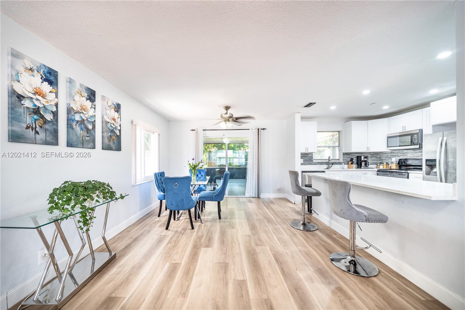 LAUDERDALE LAKES WEST GAT - Residential