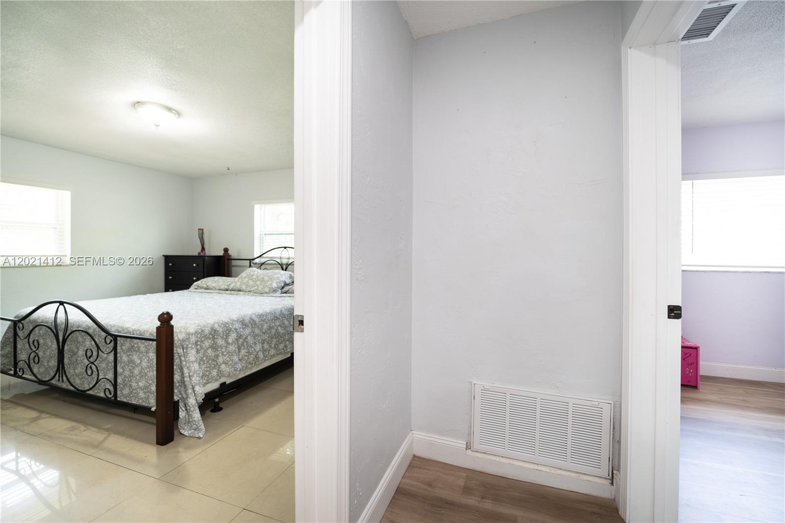 LAUDERDALE LAKES WEST GAT - Residential