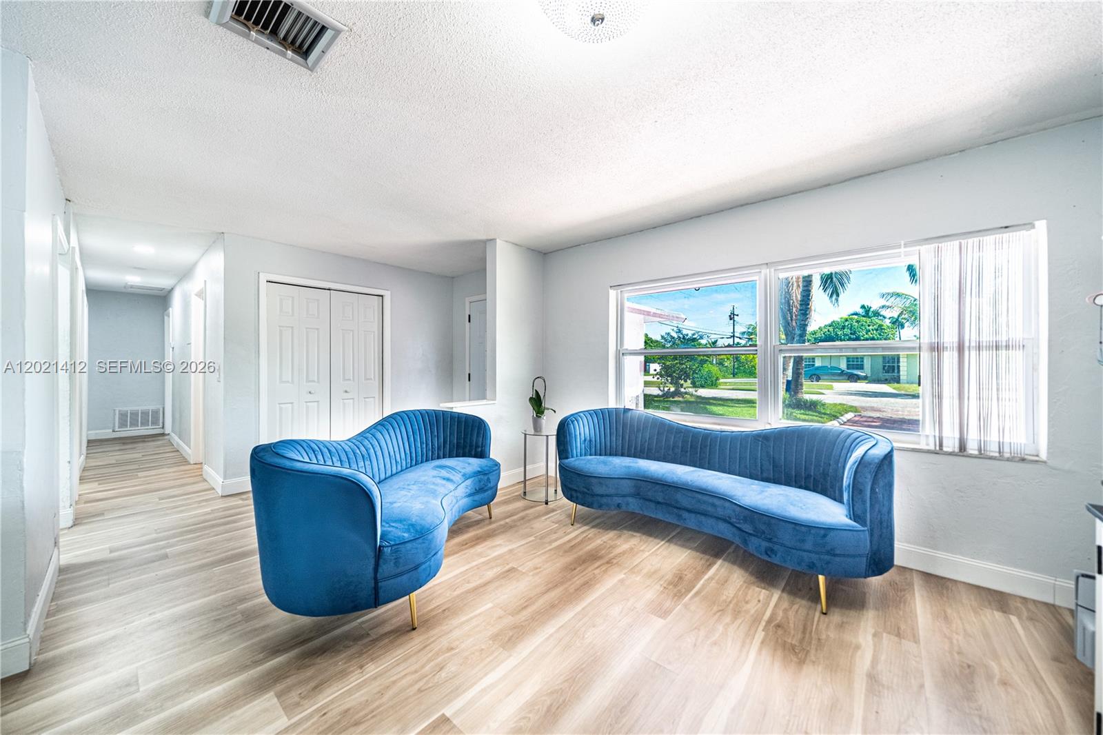 LAUDERDALE LAKES WEST GAT - Residential