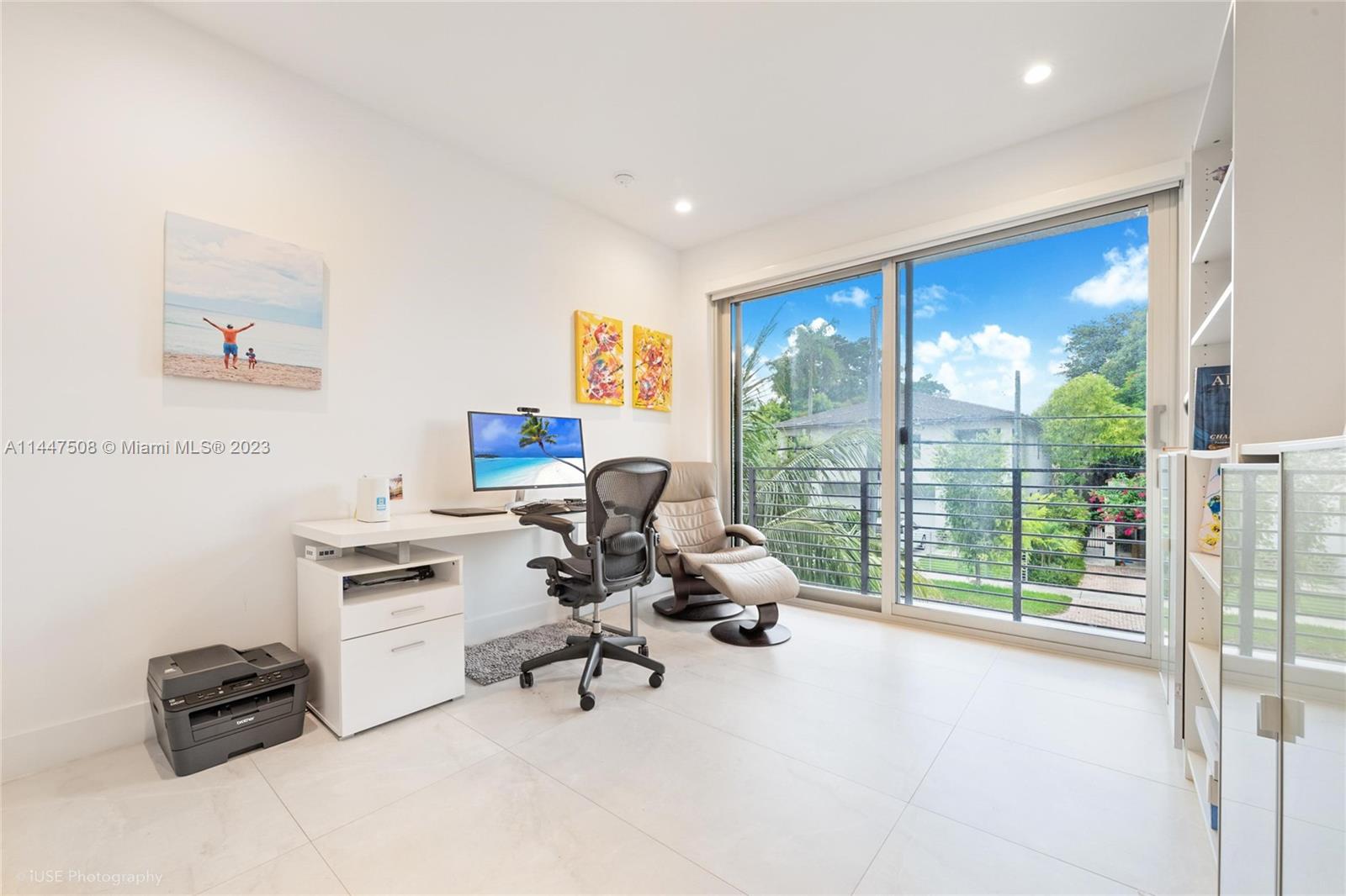 PALMHURST - Residential