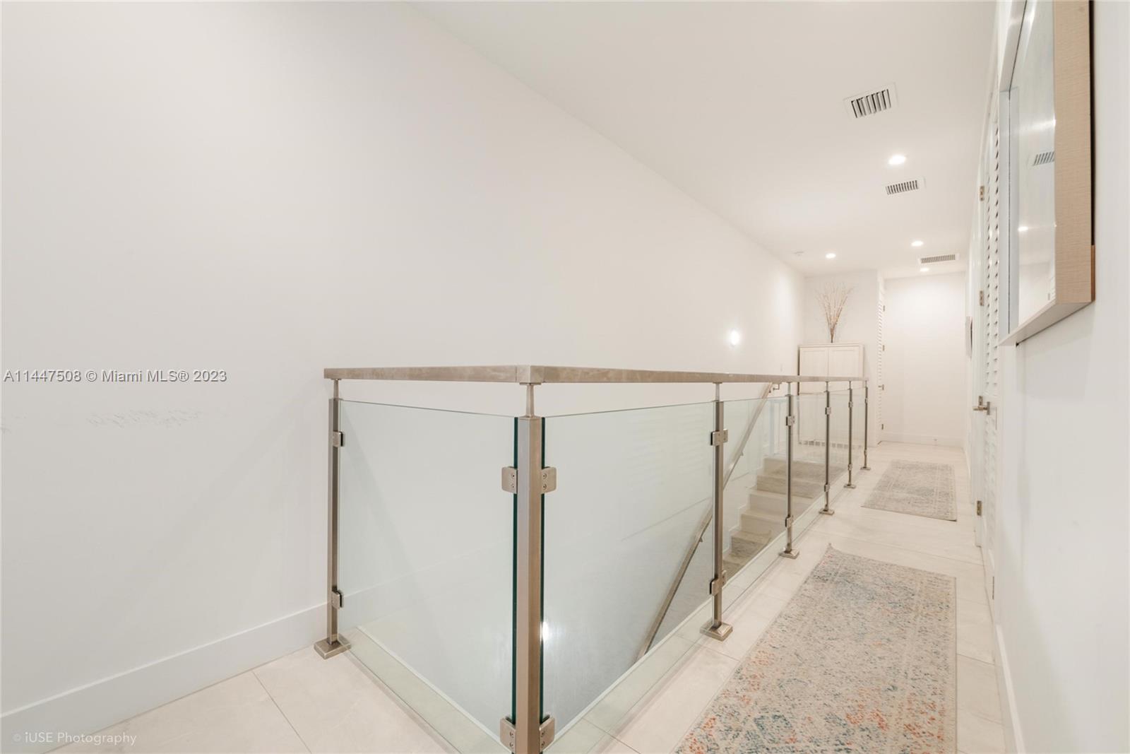 PALMHURST - Residential