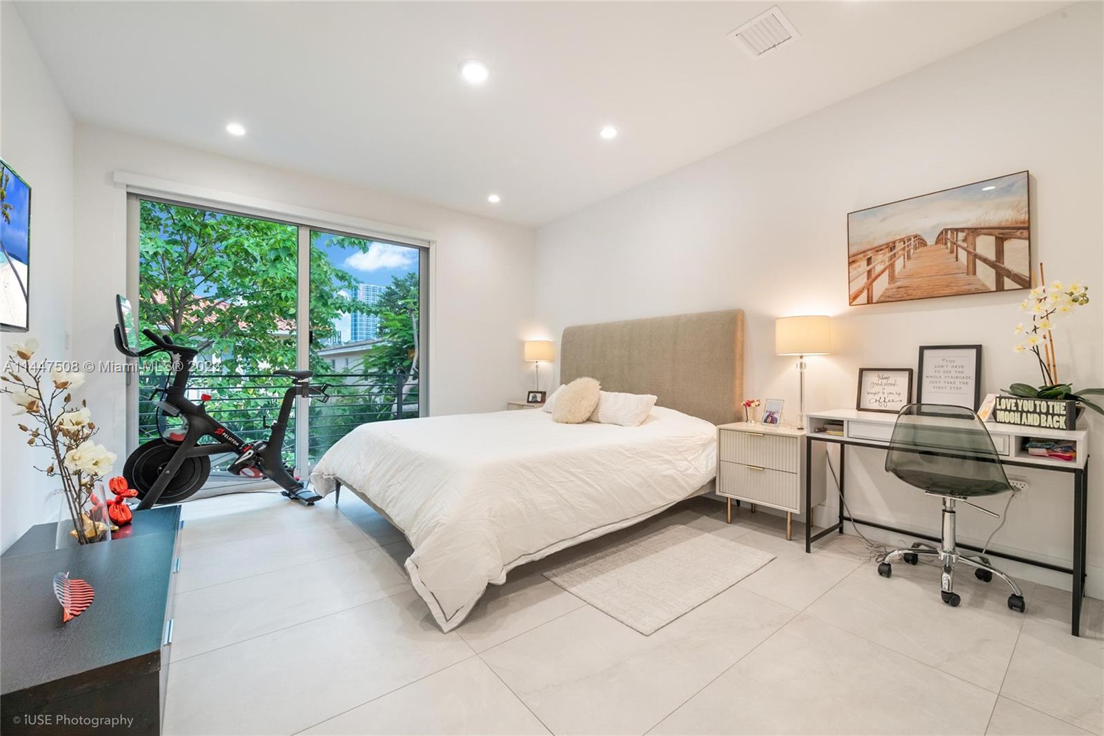 PALMHURST - Residential