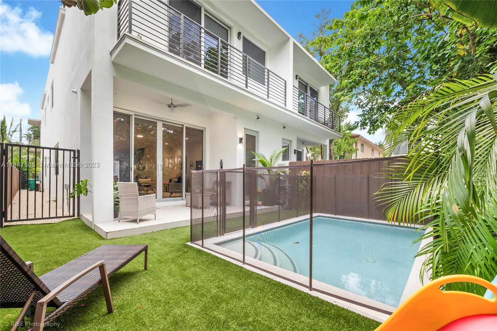 PALMHURST - Residential