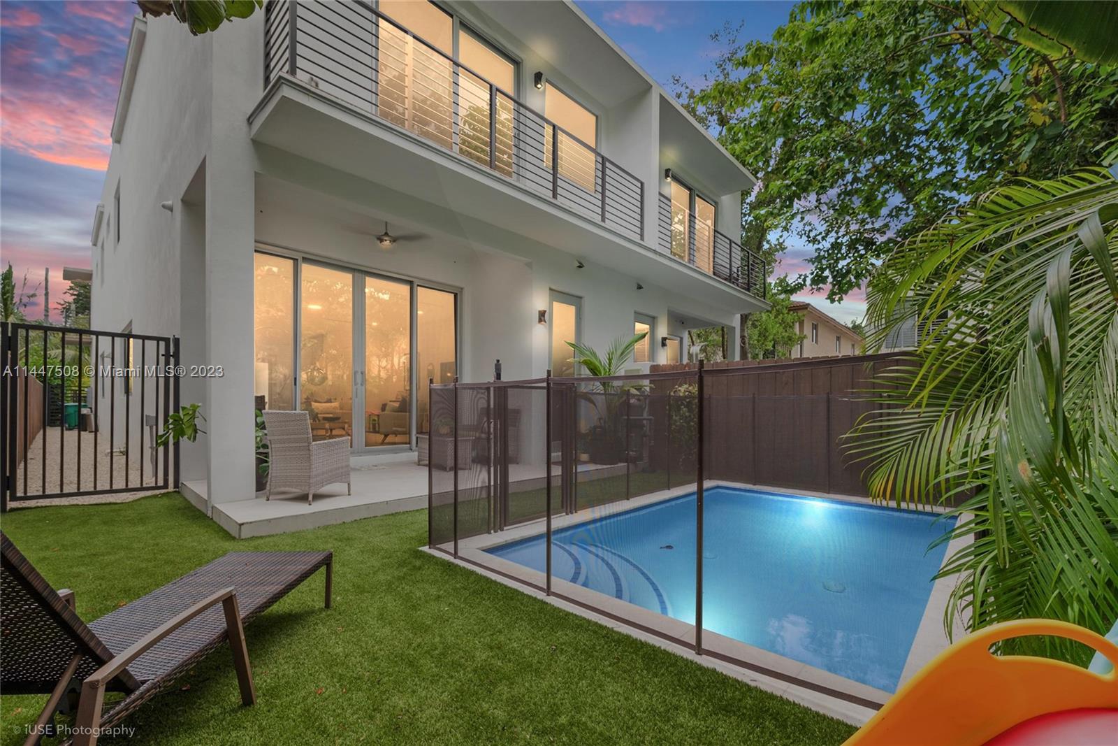 PALMHURST - Residential