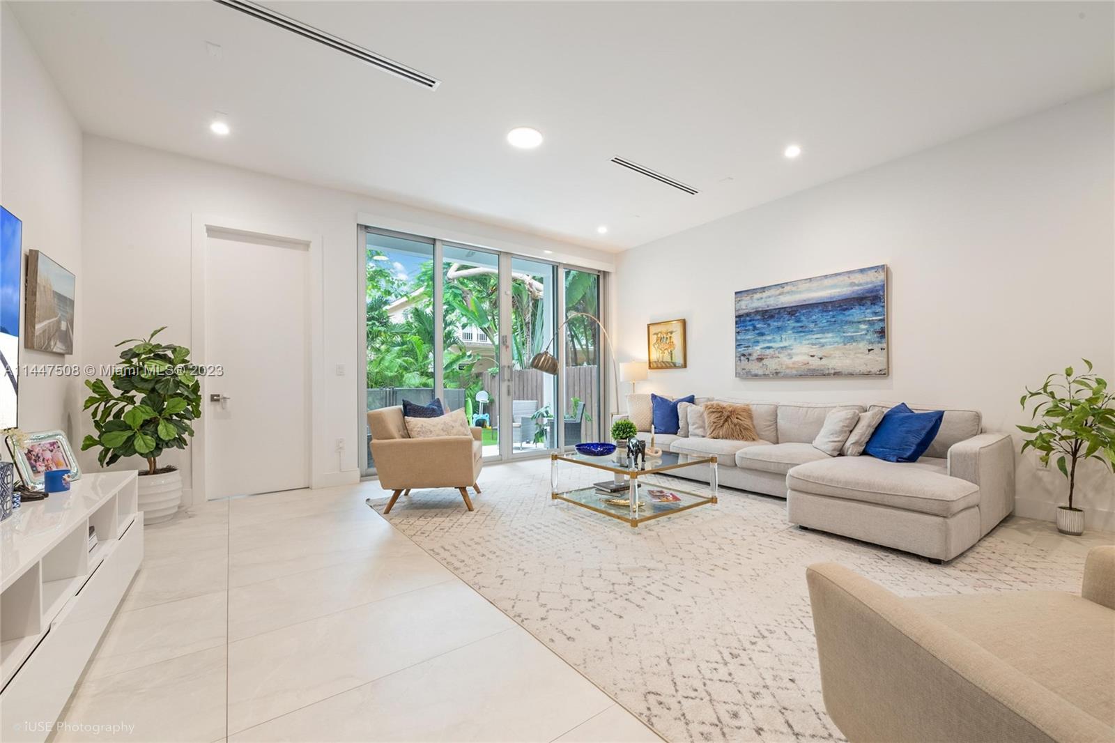 PALMHURST - Residential