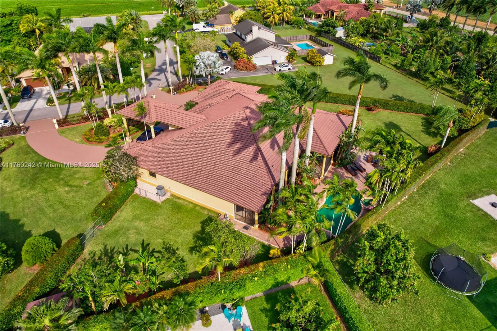 BISCADO ESTS SEC 1 - Residential