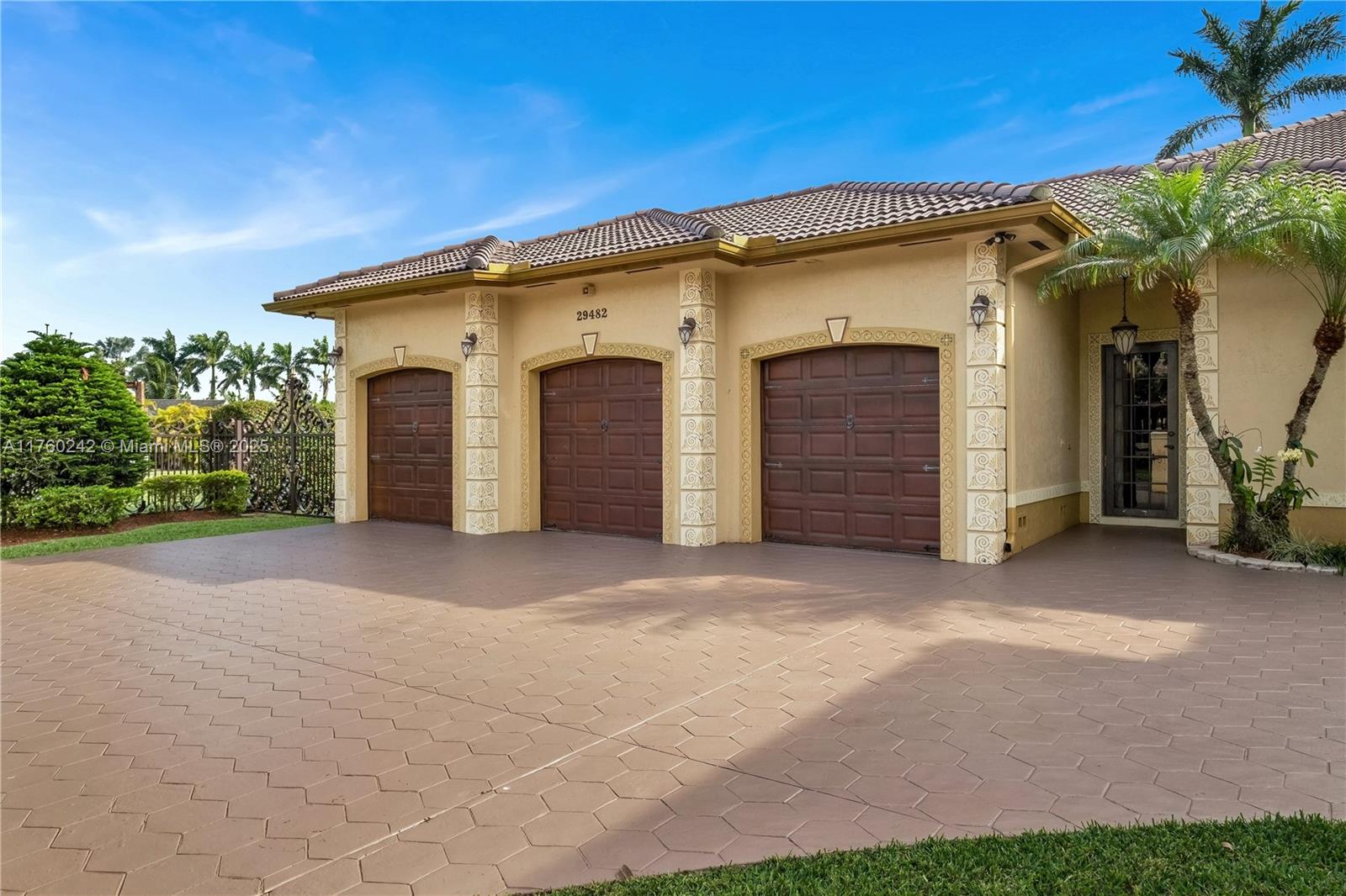 BISCADO ESTS SEC 1 - Residential