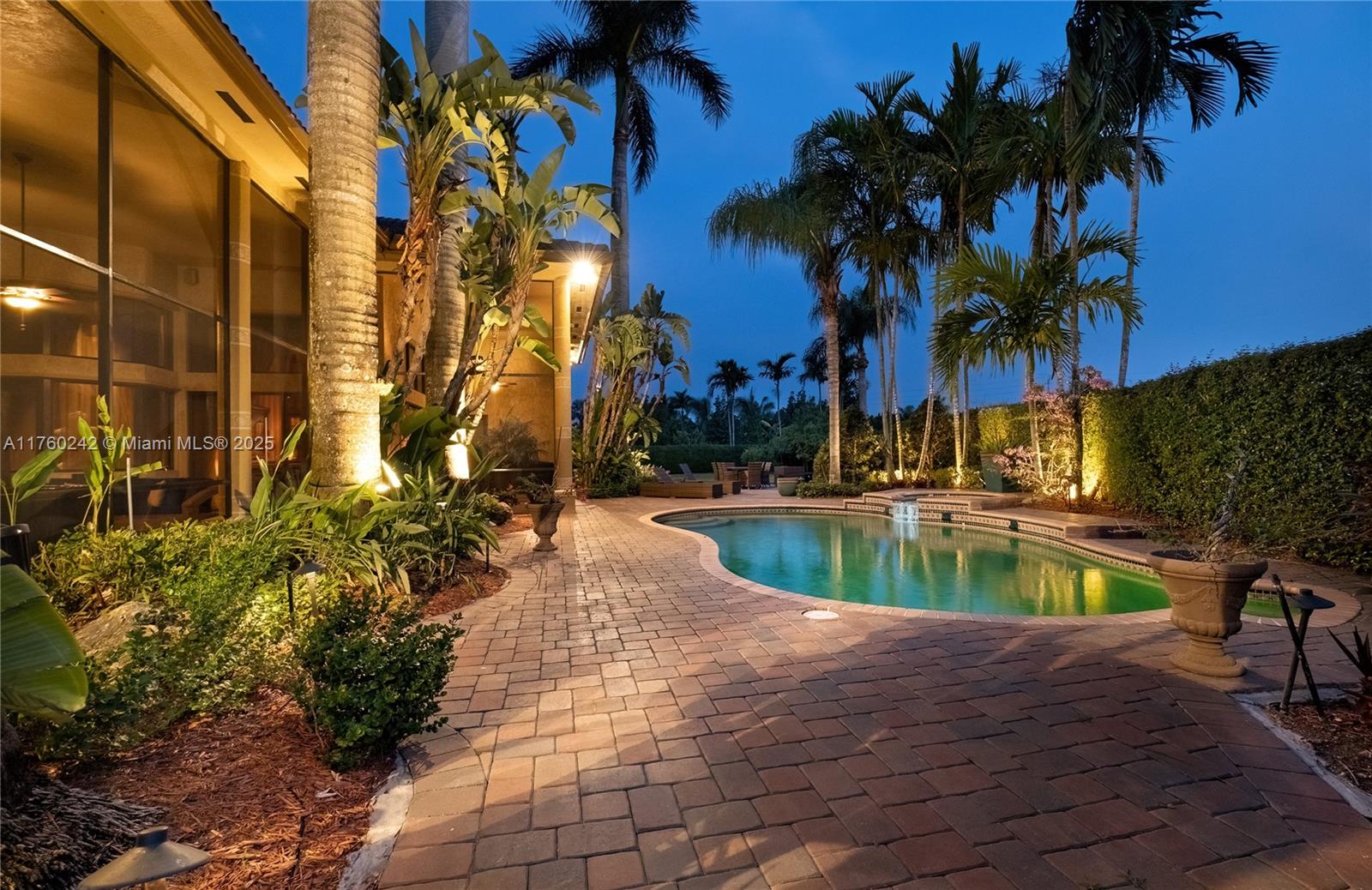 BISCADO ESTS SEC 1 - Residential