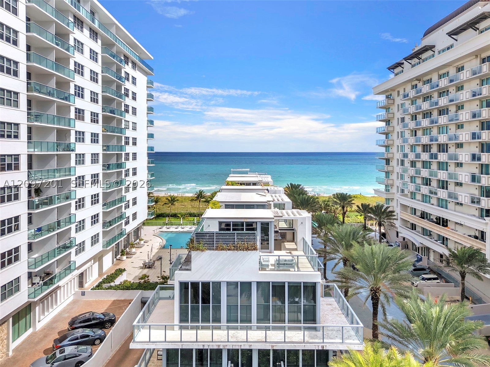 9501 Collins Ave 1