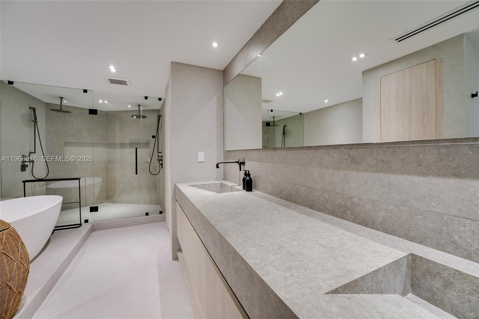 PALM BAY TOWERS CONDO - Residential