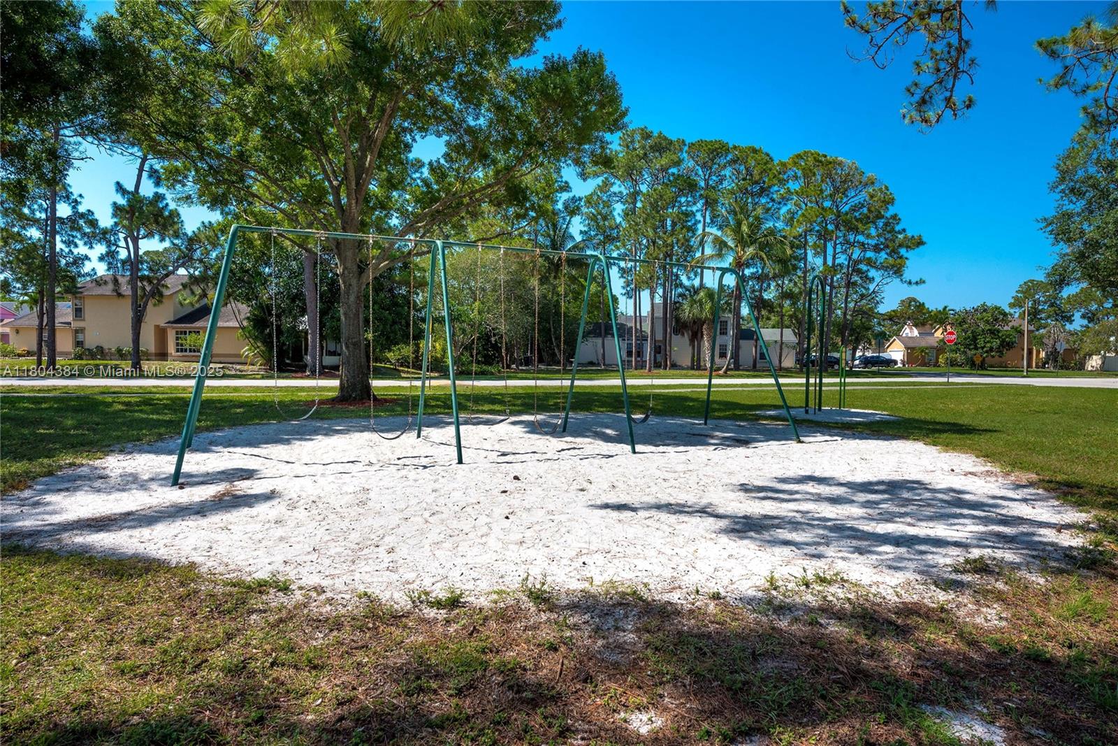 VICTORIA WOODS PL 1 - Residential Lease
