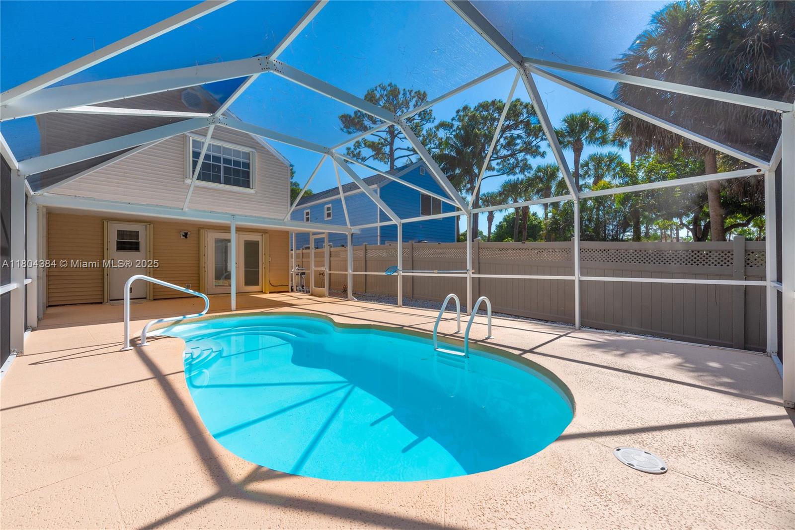 5800 Rambler Rose Way