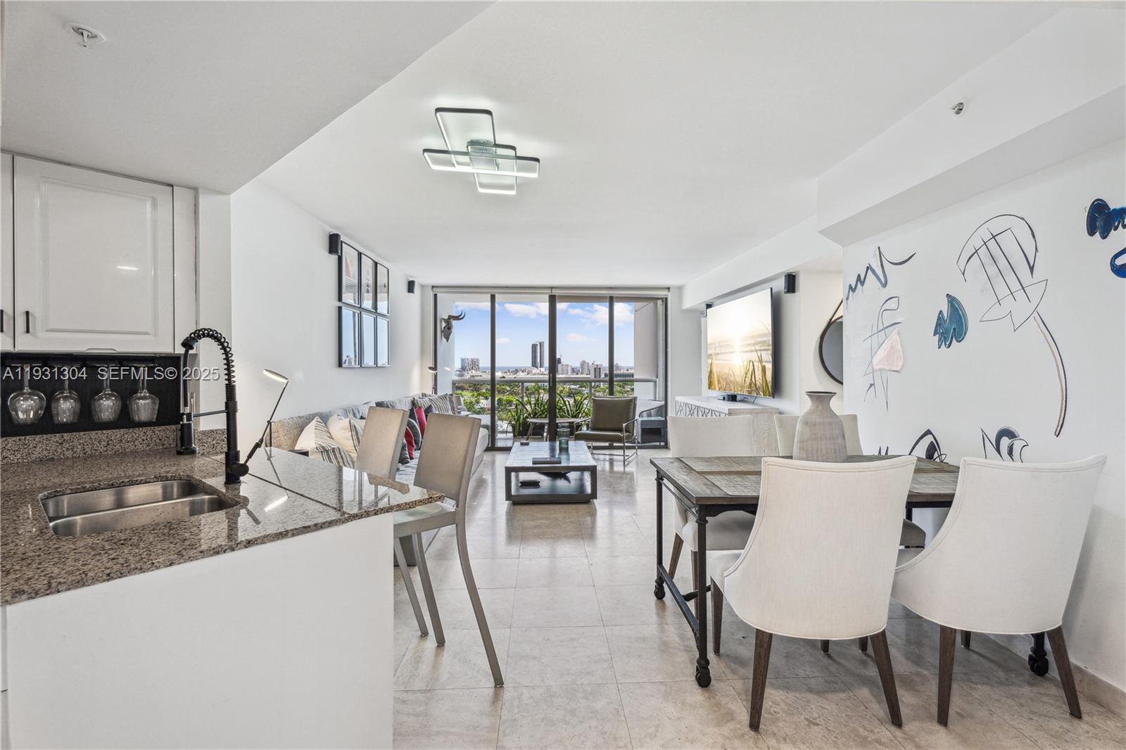 SUNSET HARBOUR NORTH COND - Residential Lease