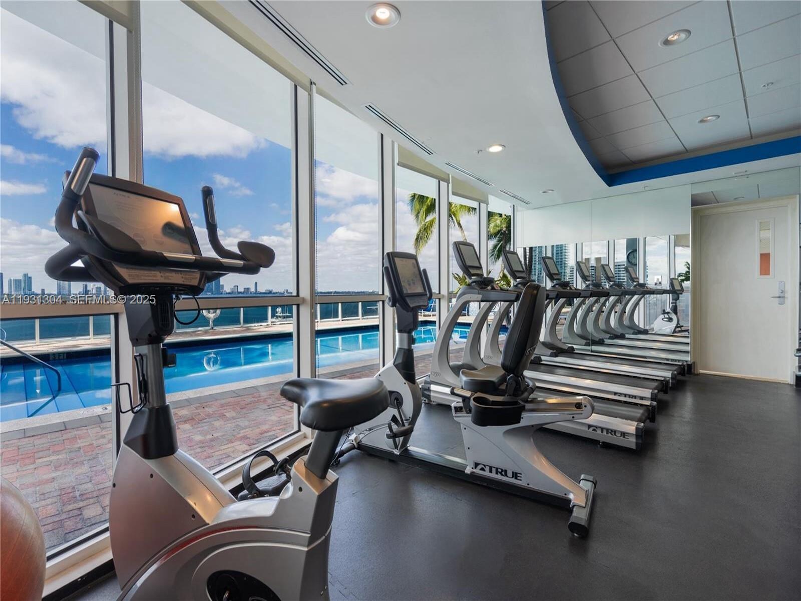 SUNSET HARBOUR NORTH COND - Residential Lease