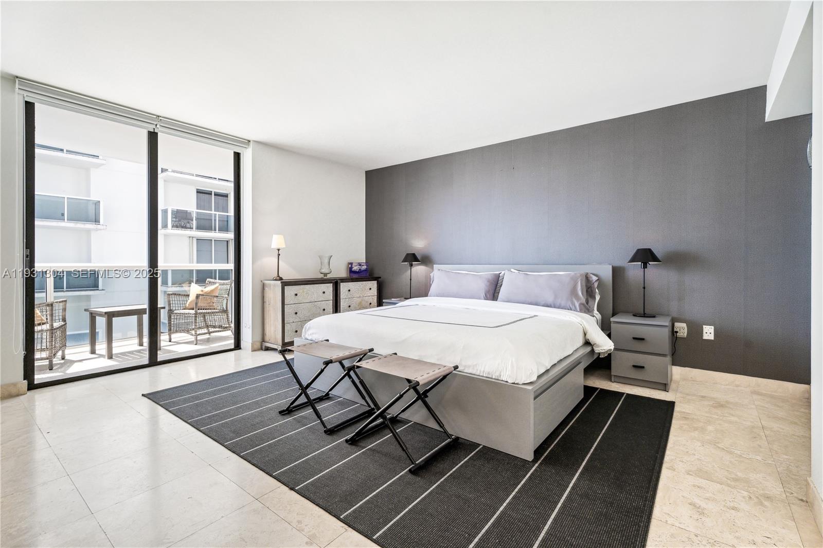 SUNSET HARBOUR NORTH COND - Residential Lease