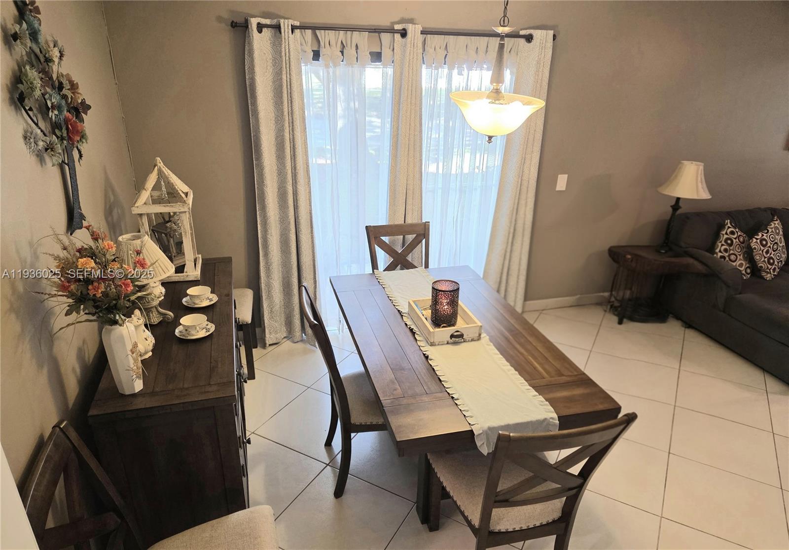 RACQUET CLUB APARTMENTS A - Residential