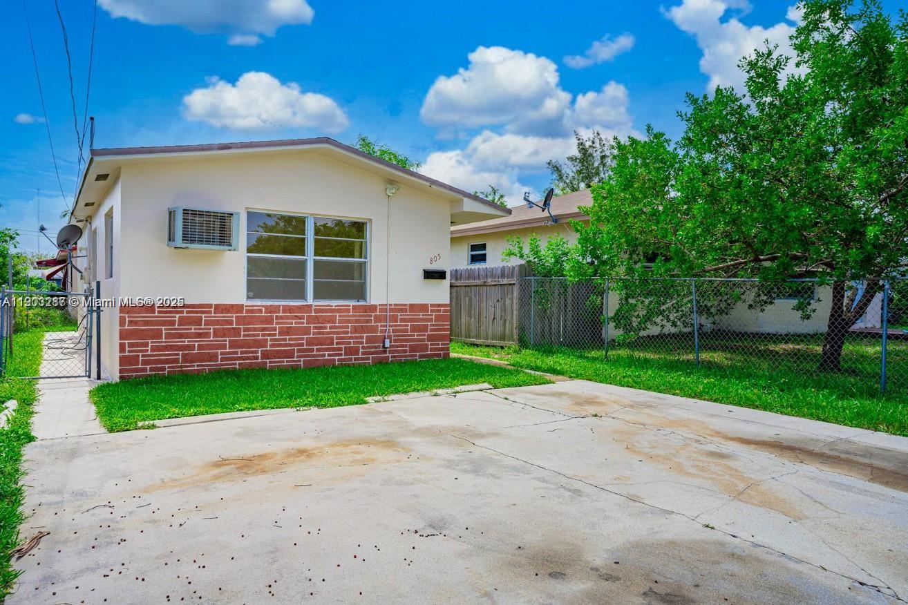 GRANT PARK - Residential Lease