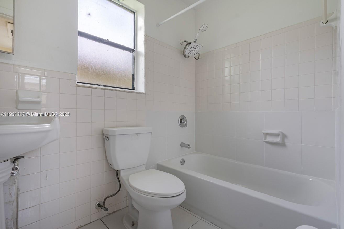 GRANT PARK - Residential Lease